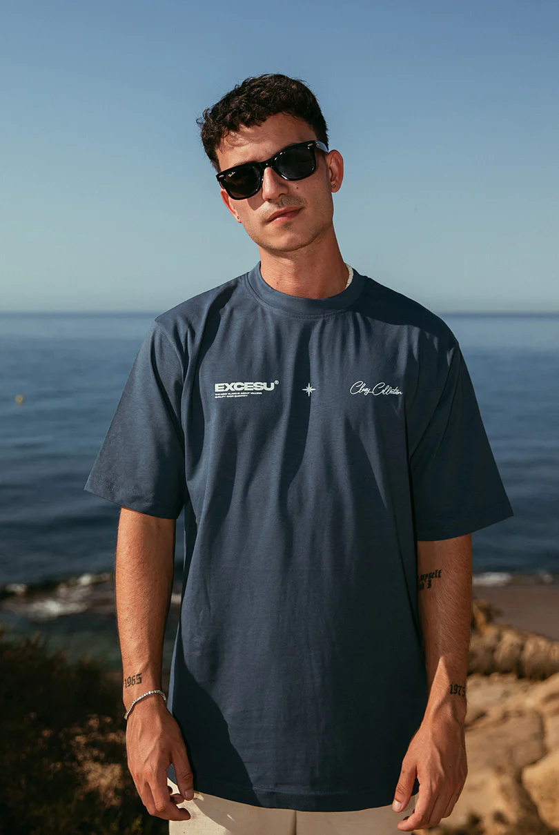 Indigo Blue Star Oversized T-shirt - Image 3