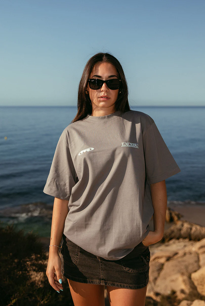 Gray Oversized Valentine's Day T-shirt - Image 5