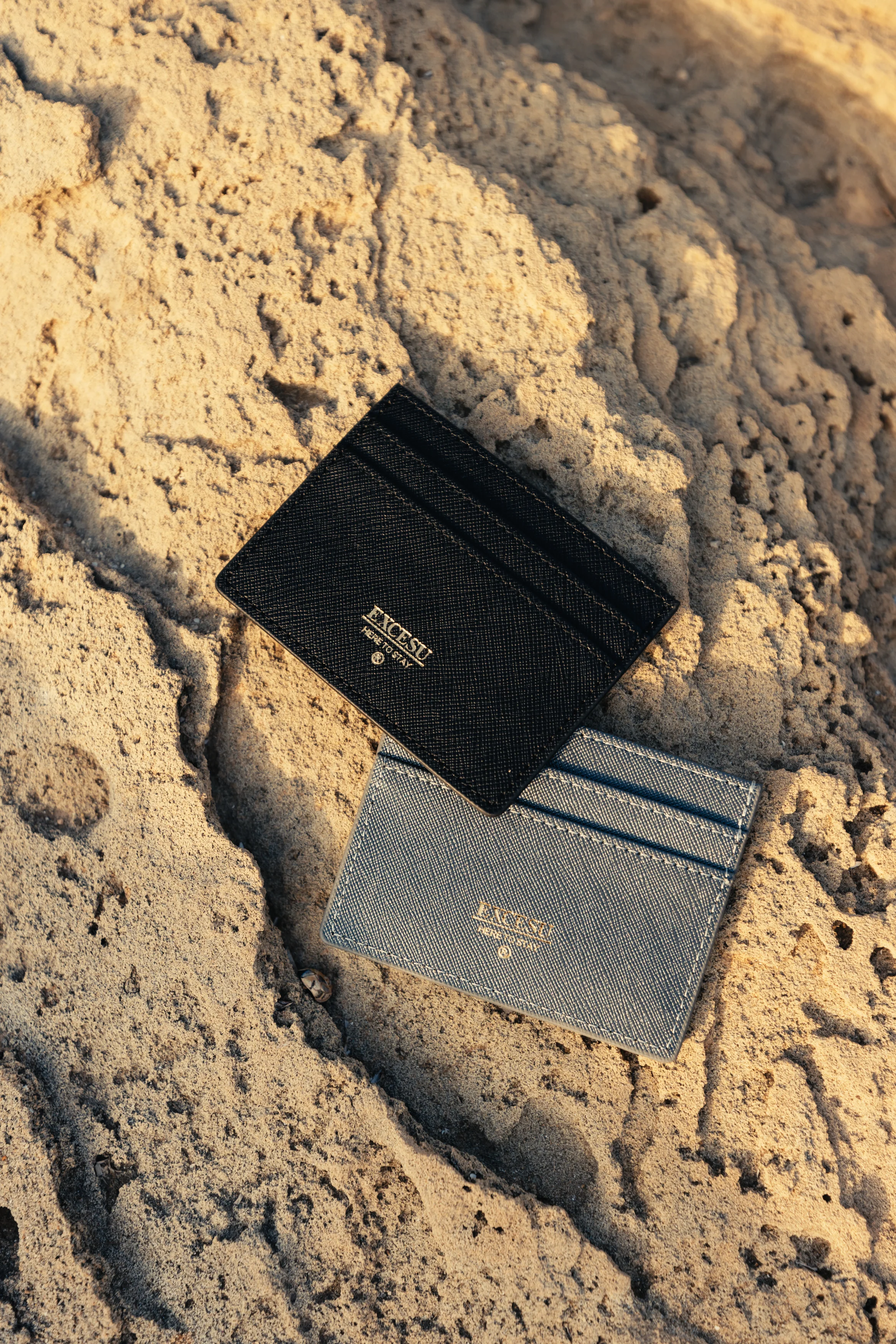 Excesu Black Card Holder - Image 4